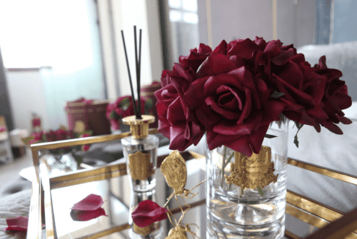 Diffuser Flower Display - 12 Luxury Tea Roses - Cote Noire - Carmine Red