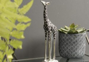 Giraffe Sculpture - Standing Giraffe - Head Looking Forward