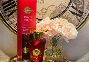 'Jasmin Rouge' Reed Diffuser - Shaped Glass Bottle - Gift Boxed - 300ml