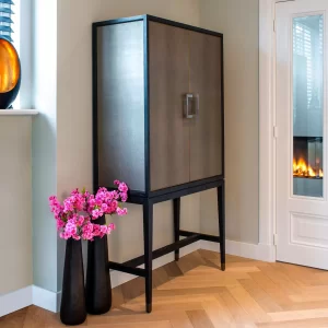 2 Door Leather Inlaid Drinks Cabinet - Combining style & luxury in an entire range of furniture.