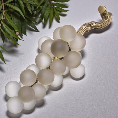 Ornament ‘French Grapes’ Glass & Brass – White