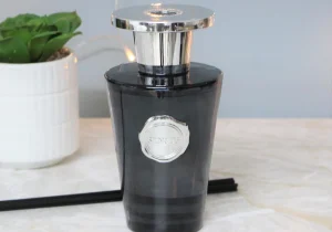 Incense Noir Reed Diffuser - Shaped Glass Bottle - Gift Boxed - 300ml