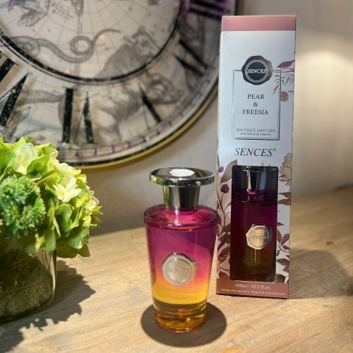 300ml 'Pear & Freesia' Scented Reed Diffuser